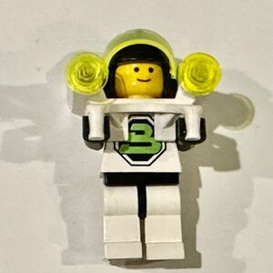 LEGO🚀🧑‍🚀 Blacktron 2 Spaceman Minifigure w/ Jet Pack (sp051 or sp055)